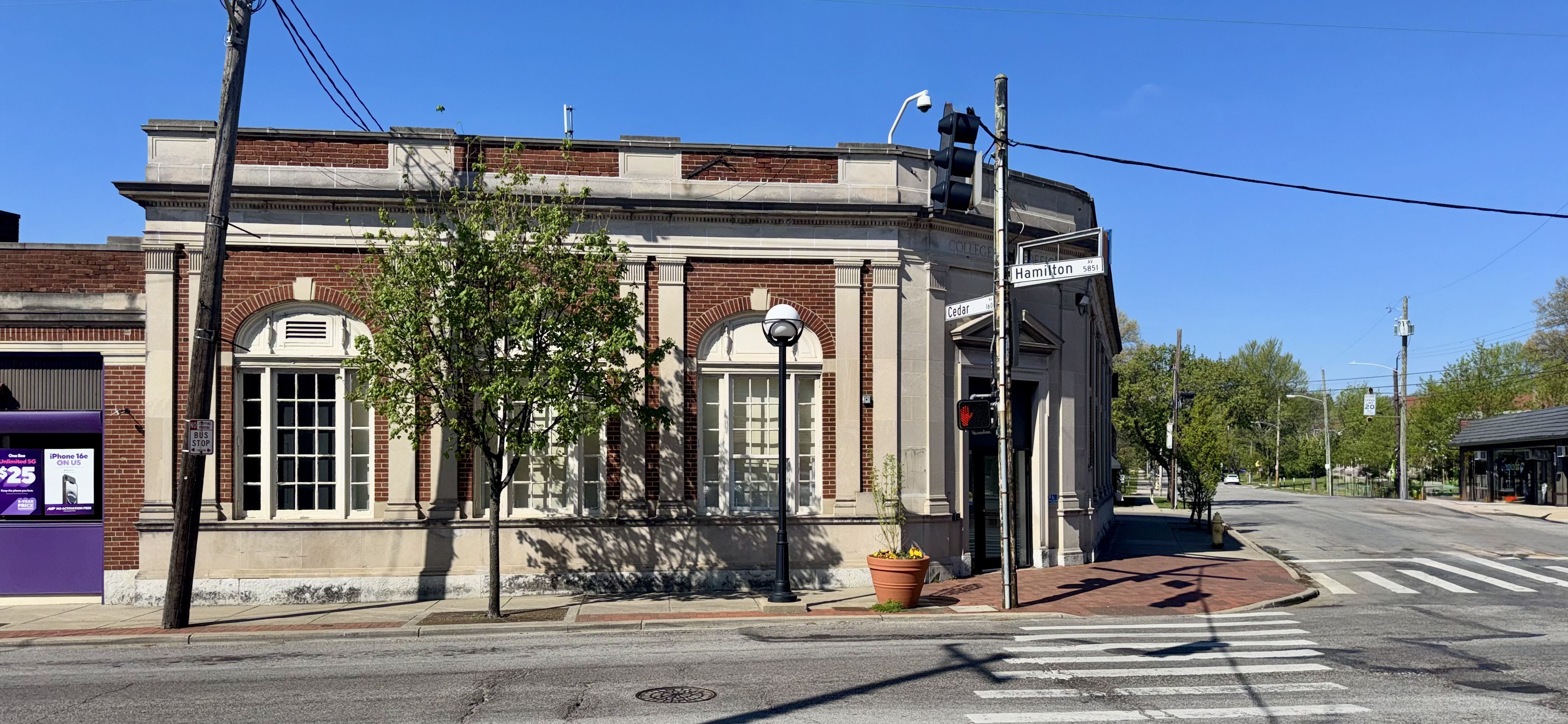 Highly visible frontage inside an active business district